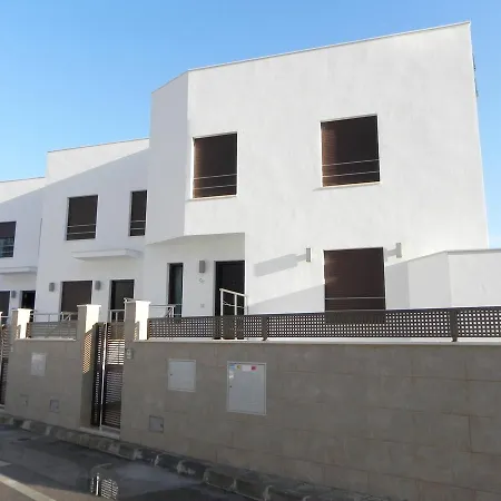 Vila Las Luisas 2